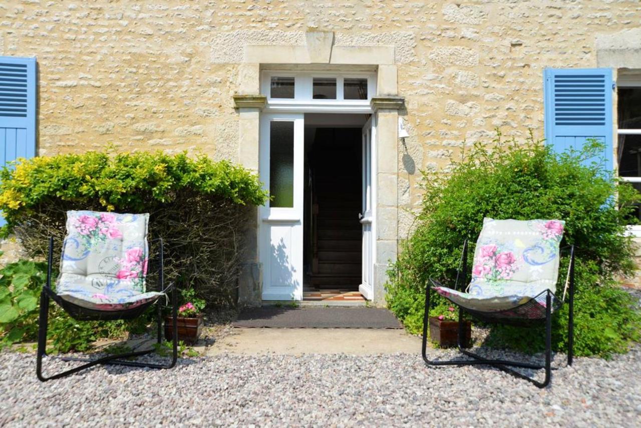 Maison Charmante A Ri Avec Jardin Et Terrasse Villa Ri Exteriör bild